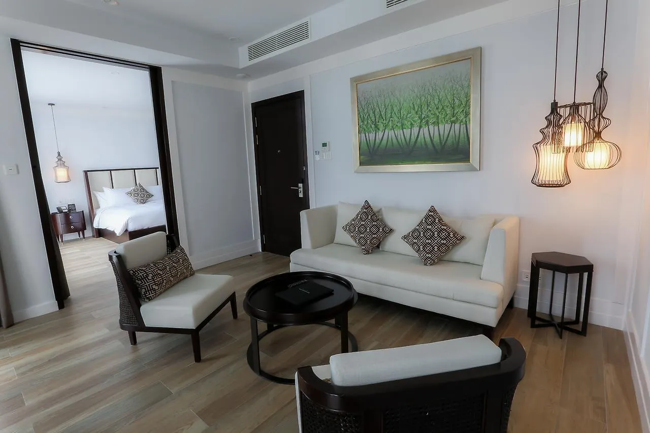 Montgomerie Links Hotel Tra Khe